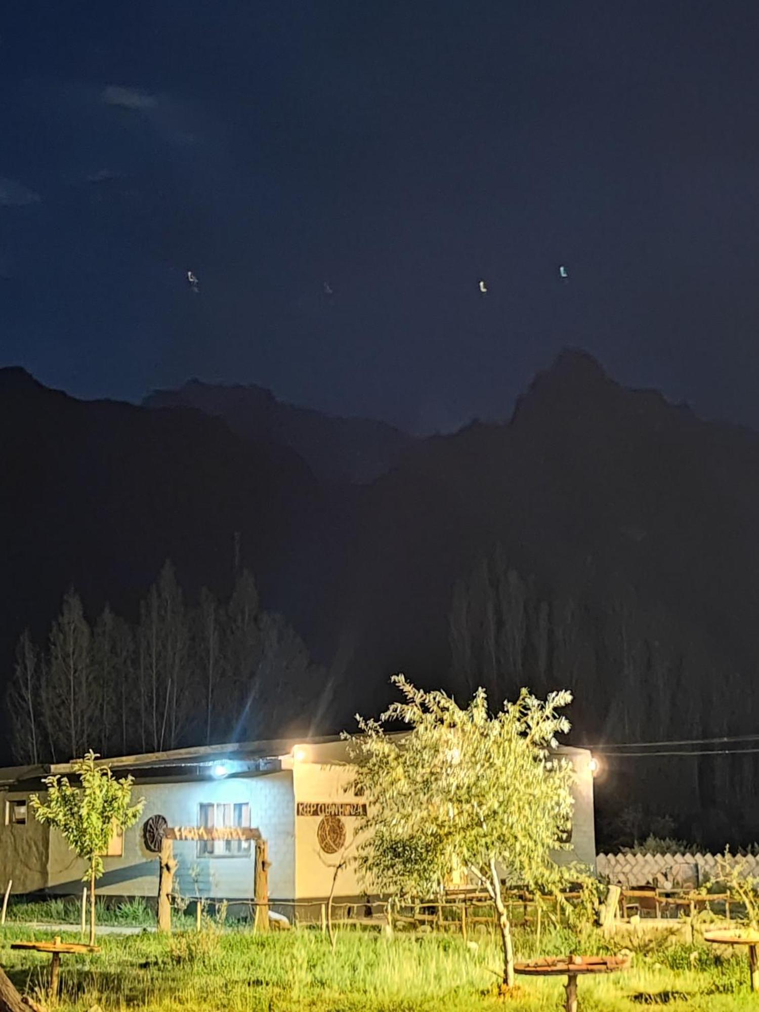Passu Cones Hotel Pasu Exterior photo