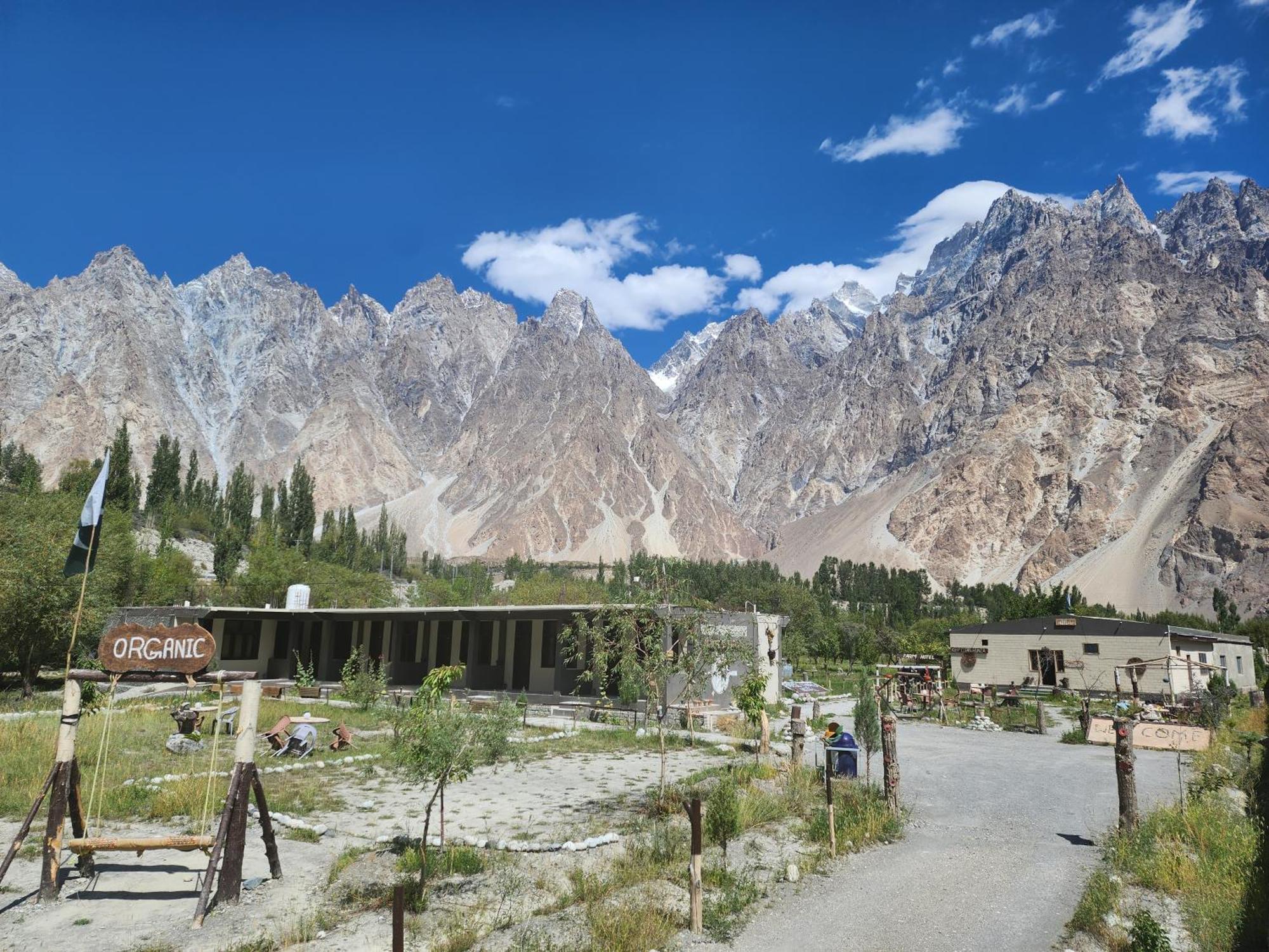 Passu Cones Hotel Pasu Exterior photo